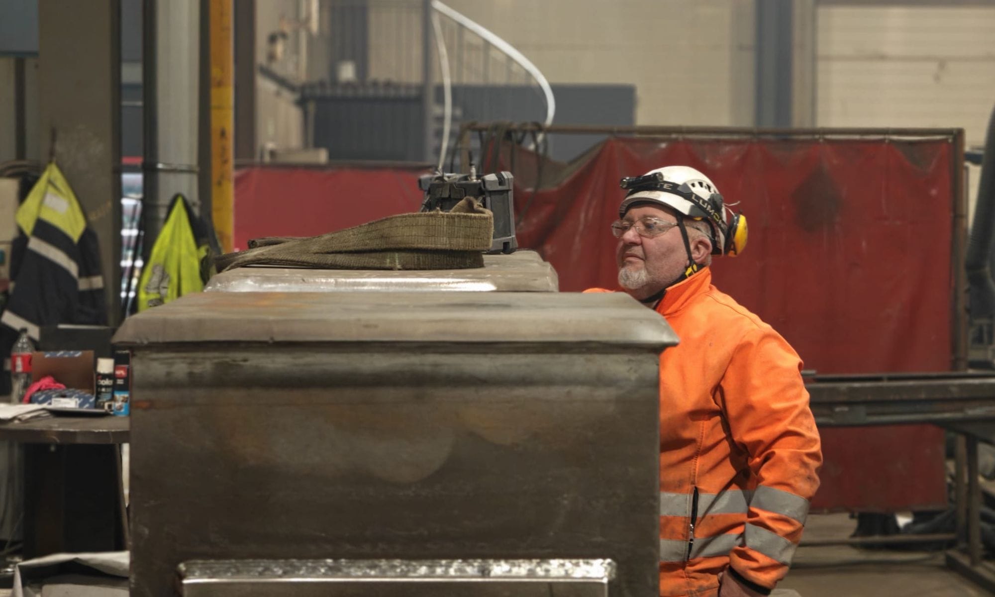 Kuvassa on Replicon NDT-tarkastusten asiantuntija.